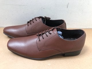 ONFIRE BROWN LEATHER LACE UP SHOES UK SIZE 9: LOCATION - I6