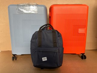 2 X AMERICAN TOURISTER SUITCASES TO INCLUDE SMALL BACKPACK IN BLUE: LOCATION - J5