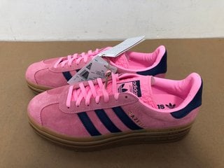 ADIDAS ORIGINALS WOMENS GAZELLE BOLD W TRAINERS IN NAVY/PINK GUM - SIZE UK 6.5: LOCATION - J11