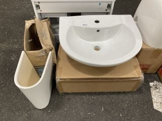 (COLLECTION ONLY) 550MM WIDE 1TH CERAMIC BASIN WITH SEMI PEDESTAL - RRP £185: LOCATION - B8