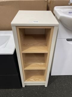 FLOOR STANDING OPEN SHELF UNIT IN IVORY & OAK 305 X 330 X 810MM - RRP £245: LOCATION - A7