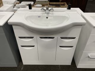 (COLLECTION ONLY) FLOOR STANDING 3 DOOR 2 DRAWER SEMI RECESSED SINK UNIT IN WHITE WITH A 850 X 500MM 1TH CERAMIC BASIN COMPLETE WITH A TRADITIONAL CROSSHEAD MONO BASIN MIXER TAP & CHROME SPRUNG WASTE