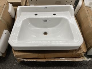 (COLLECTION ONLY) 600MM WIDE TRADITIONAL 2TH CERAMIC BASIN - RRP £230: LOCATION - A7