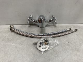 TRADITIONAL CROSSHEAD MONO BASIN MIXER TAP IN CHROME - RRP £180: LOCATION - RACKING 3