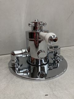 TRADITIONAL EXPOSED SHOWER VALVE IN CHROME - RRP £405: LOCATION - RACKING 3