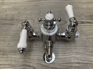 TRADITIONAL STYLE TRIPLE EXPOSED SHOWER VALVE IN CHROME - RRP £505: LOCATION - RACKING 4