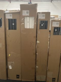 WHITE VERTICAL SINGLE FLAT PANEL RADIATOR 1800 X 300MM - RRP £635: LOCATION - BACK RACK