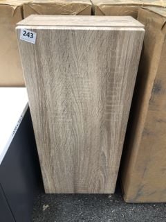 WALL HUNG 1 DOOR BATHROOM CABINET IN OAK EFFECT 300 X 180 X 660MM RRP £155: LOCATION - A2