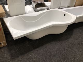 1500 X 900MM NTH RH P SHAPED SHOWER BATH RRP £319: LOCATION - A3