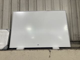 WHITE SLIM PANEL ELECTRIC HEATER 1200 X 820MM - RRP £209: LOCATION - B8