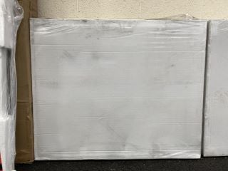 WHITE HORIZONTAL DESIGNER RADIATOR 1000 X 800MM - RRP £389: LOCATION - A2