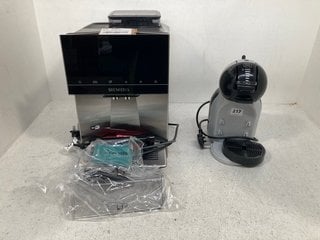 SIEMENS EQ900 TQ903GB9 BEAN TO CUP COFFEE MACHINE IN BLACK - RRP £1350 TO INCLUDE DOLCE GUSTO COFFEE MACHINE: LOCATION - WA11