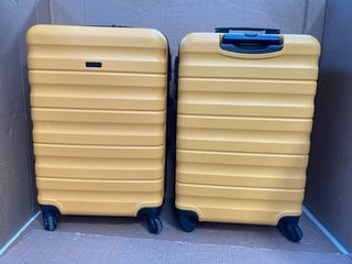 2 X JOHN LEWIS & PARTNERS 4 WHEELED HARD SHELL MEDIUM SUITCASES IN YELLOW: LOCATION - A10