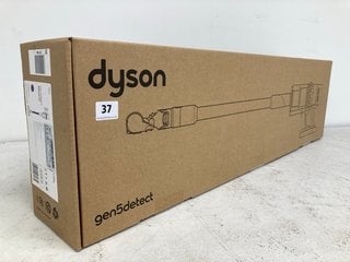 DYSON GEN-5 DETECT ABSOLUTE CORDLESS VACUUM CLEANER IN PURPLE - MODEL NO 447038-01 : RRP £249.97: LOCATION - BOOTH