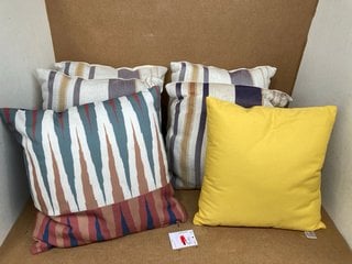 6 X ASSORTED JOHN LEWIS & PARTNERS CUSHIONS TO INCLUDE PLAIN BUTTERCUP SCATTER CUSHION IN YELLOW - SIZE 45X45CM: LOCATION - A4