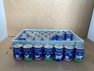 QTY OF BUTCHERS 390G TINNED WET DOG FOOD IN VARIOUS FLAVOURS - BBE: 01.2027: LOCATION - A2