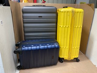 3 X ASSORTED SUITCASES IN VARIOUS COLOURS TO INCLUDE LARGE SUITCASE IN YELLOW: LOCATION - B2