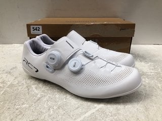 SHIMANO DYNALAST SHOES IN WHITE - UK SIZE 14 - RRP £120: LOCATION - B5