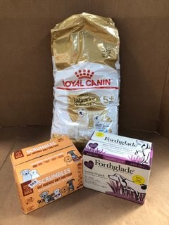 3 X ASSORTED DOG FOOD TO INCLUDE ROYAL CANIN ADULT LABRADOR RETRIEVER DOG FOOD - BBE: 30/06/2025: LOCATION - B7