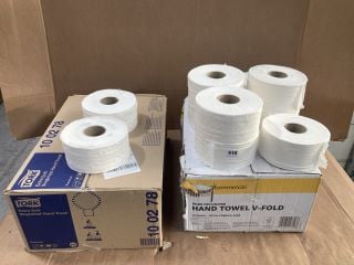 QTY OF ASSORTED PAPERWARE ITEMS TO INCLUDE BOX OF VI FOLD HAND TOWELS: LOCATION - B13