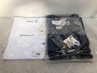 4 X GANT REGULAR FIT SHIELD T SHIRTS IN EVENING BLUE - IN VARIOUS SIZES: LOCATION - B14