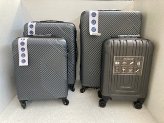 SET OF 3 SUITCASES IN CARBON GREY TO INCLUDE SMALL SUITCASE IN GREY: LOCATION - B15