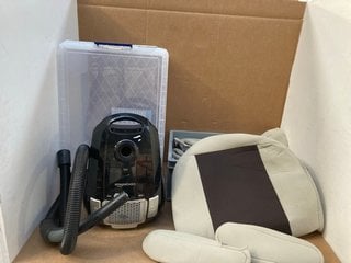 QTY OF ASSORTED ITEMS TO INCLUDE VACUUM CLEANER WITH BAG IN BLACK: LOCATION - C15