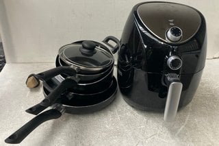 QTY OF ASSORTED KITCHEN ITEMS TO INCLUDE TOWER AIR FRYER IN BLACK: LOCATION - C13