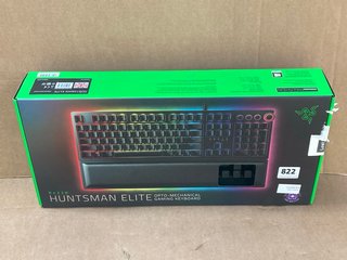 RAZOR HUNTSMAN ELITE OPTO MECHANICAL GAMING KEYBOARD: LOCATION - C8