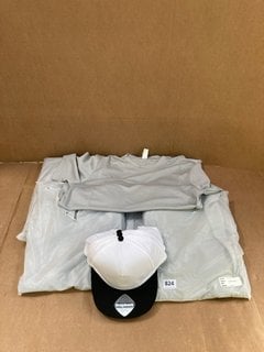 QTY OF JUST COOL CREW NECK T-SHIRTS IN HEATHER GREY - VARIOUS SIZES TO ALSO INCLUDE 3 X SNAPBACK CAPS IN WHITE/BLACK: LOCATION - C8