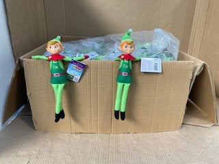 BOX OF THE ELF ON THE SHELF SANTA-VERSE ELF MATES COBBLER SOFT TOYS: LOCATION - C8