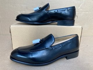 JONES BOOTMAKER DEVON MENS SHOES IN BLACK - UK 9: LOCATION - C7