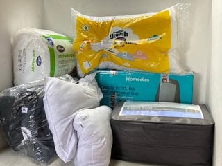 QTY OF ASSORTED HOUSEHOLD ITEMS TO INCLUDE SILENTNIGHT ANTI ALLERGY DOUBLE MATTRESS TOPPER: LOCATION - C2