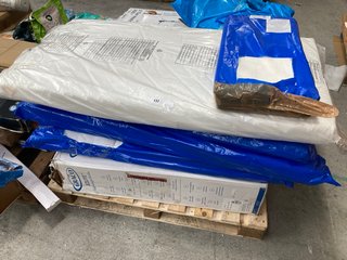 PALLET OF ASSORTED BABY/TODDLER ITEMS TO INCLUDE GRACO EZLITE LIGHTWEIGHT STROLLER: LOCATION - B5