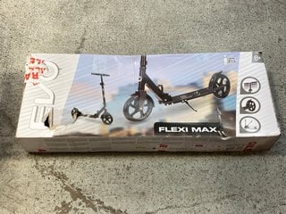 EVO FLEXI MAX FOLDABLE SCOOTER IN BLACK: LOCATION - AR6