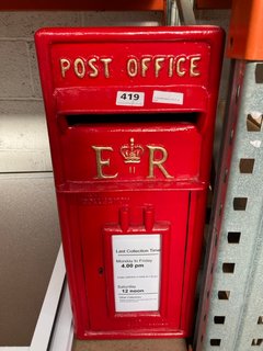 METAL RED POST OFFICE POST BOX: LOCATION - BR18