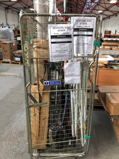 CAGE OF ASSORTED ITEMS TO INCLUDE LARGE MOROCCAN HYPE RUG (CAGE NOT INCLUDED): LOCATION - B1 (KERBSIDE PALLET DELIVERY)