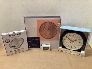 4 X ASSORTED HOUSEHOLD ITEMS TO INCLUDE JONES CLOCKS KETCHUP WALL CLOCK IN INDIGO BLUE: LOCATION - AR1