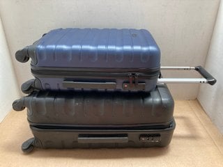 JOHN LEWIS & PARTNERS 4 WHEELED HARD SHELL MEDIUM SUITCASE IN BLACK TO ALSO INCLUDE JOHN LEWIS & PARTNERS 4 WHEELED HARD SHELL CABIN CASE IN NAVY: LOCATION - AR4