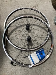 2 X CAMPAGNOLO 20.5 X 622/28" RIMS: LOCATION - BR18