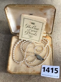 A STRING OF CIRO VINTAGE PEARLS IN ORIGINAL BOX WITH CERTIFICATE: LOCATION - BR22