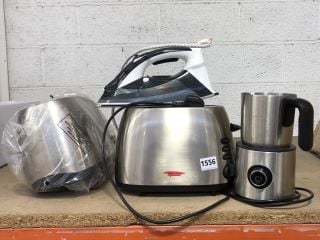 QTY OF ASSORTED JOHN LEWIS & PARTNERS SMALL KITCHEN APPLIANCES TO INCLUDE 2 SLICE TOASTER IN STAINLESS STEEL FINISH: LOCATION - AR19