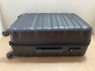 JOHN LEWIS & PARTNERS MEDIUM HARD SHELL STYLE WHEELED SUITCASE IN BLACK: LOCATION - AR19