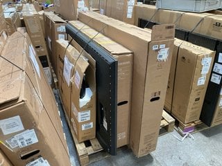 PALLET OF ASSORTED TV'S - SPARES & REPAIRS (PCB BOARD REMOVED) TO INCLUDE SAMSUNG 55 INCH QLED Q60D SMART TV: LOCATION - B6 (KERBSIDE PALLET DELIVERY)