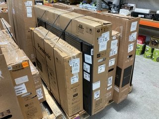 PALLET OF ASSORTED TV'S - SPARES & REPAIRS (PCB BOARD REMOVED) TO INCLUDE PANASONIC 43 INCH MX600 LED SMART TV: LOCATION - B6 (KERBSIDE PALLET DELIVERY)