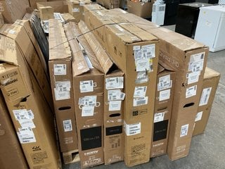 PALLET OF ASSORTED TV'S - SPARES & REPAIRS (PCB BOARD REMOVED) TO INCLUDE SAMSUNG 55 INCH CRYSTAL UHD DU800 SMART TV: LOCATION - B6 (KERBSIDE PALLET DELIVERY)