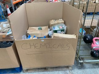 (COLLECTION ONLY) PALLET OF ASSORTED CHEMICAL ITEMS TO INCLUDE 6 X BOTTLES OF FLASH ORANGE BLOSSOM & COASTAL CYPRESS FLOOR CLEANER: LOCATION - A5