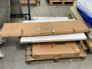 PALLET OF ASSORTED JOHN LEWIS & PARTNERS HOMEWARE ITEMS TO INCLUDE RATTAN COAT STAND IN BROWN: LOCATION - B2 (KERBSIDE PALLET DELIVERY)