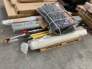 PALLET OF ASSORTED ITEMS TO INCLUDE FISKARS POWERGEAR UPX86 TELESCOPIC TREE PRUNER: LOCATION - B4 (KERBSIDE PALLET DELIVERY)