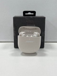 BOSE QUIETCOMFORT II WIRELESS EARPHONES IN WHITE: MODEL NO 435911 (UNIT ONLY) [JPTM124898]